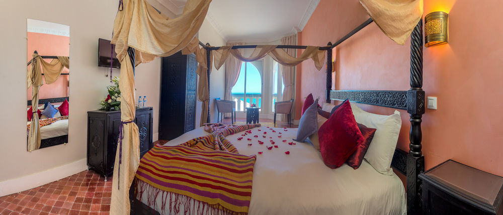 Palais Du Calife Riad Spa & Clubbing (Adults Only) Tangeri Esterno foto